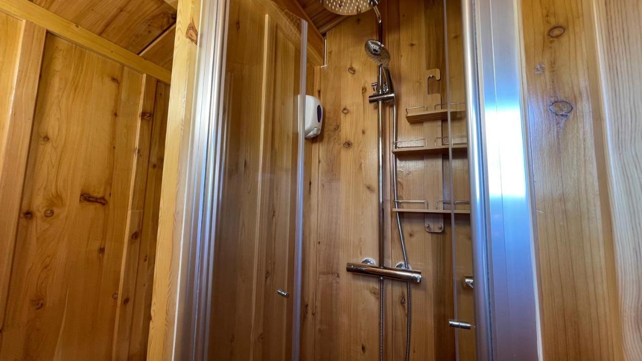 Suspended Wooden House - Monte Da Cortica Chalet